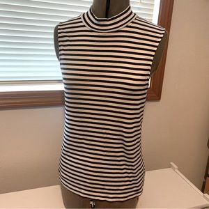 Splendid sleeveless mock turtleneck